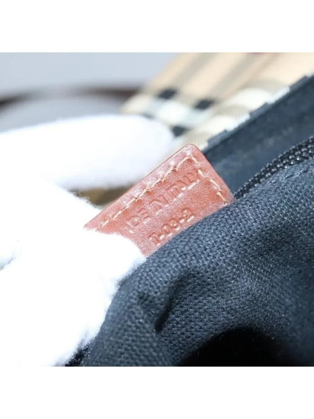 Authentic BURBERRY Nova Check Shoulder Bag PVC Beige Gold - Picture 3 of 16